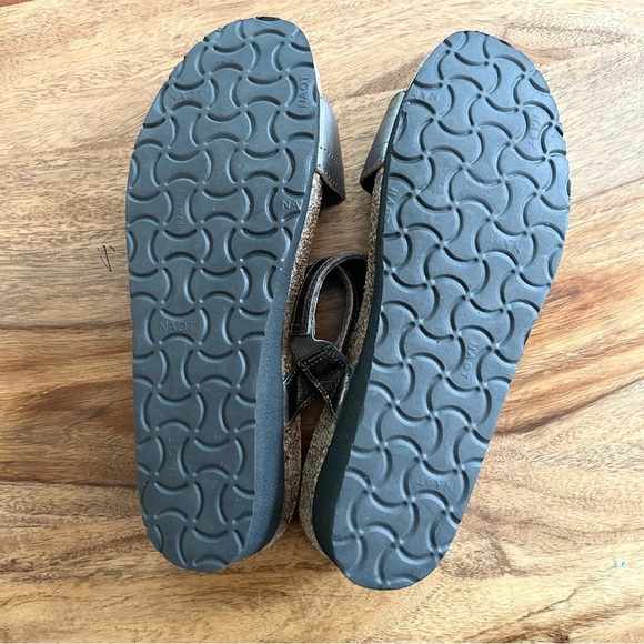 NAOT Kimberly silver bronze metallic women’s slide sandals with cork footbed - Picture 10 of 10